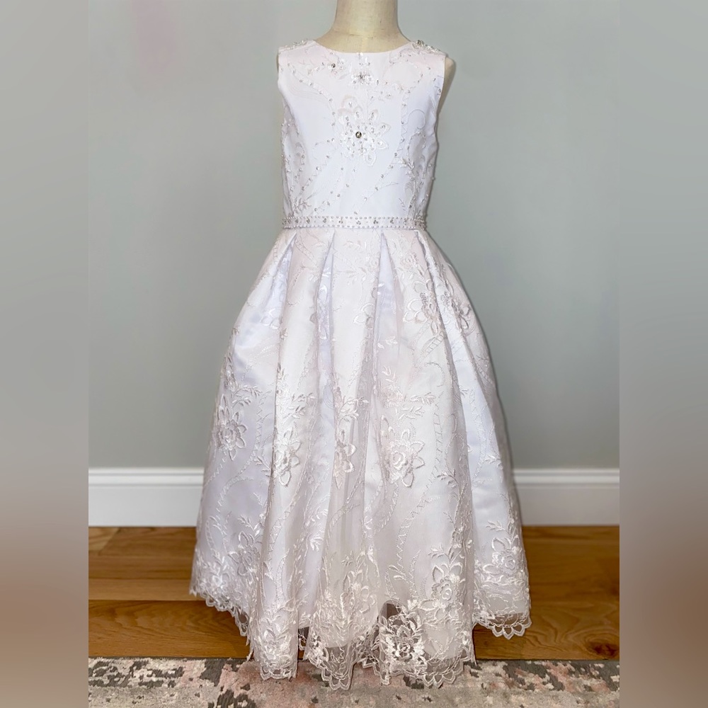 Sweetie Premiere Couture Collection White Communion/Flower Girl Dress. Brand New